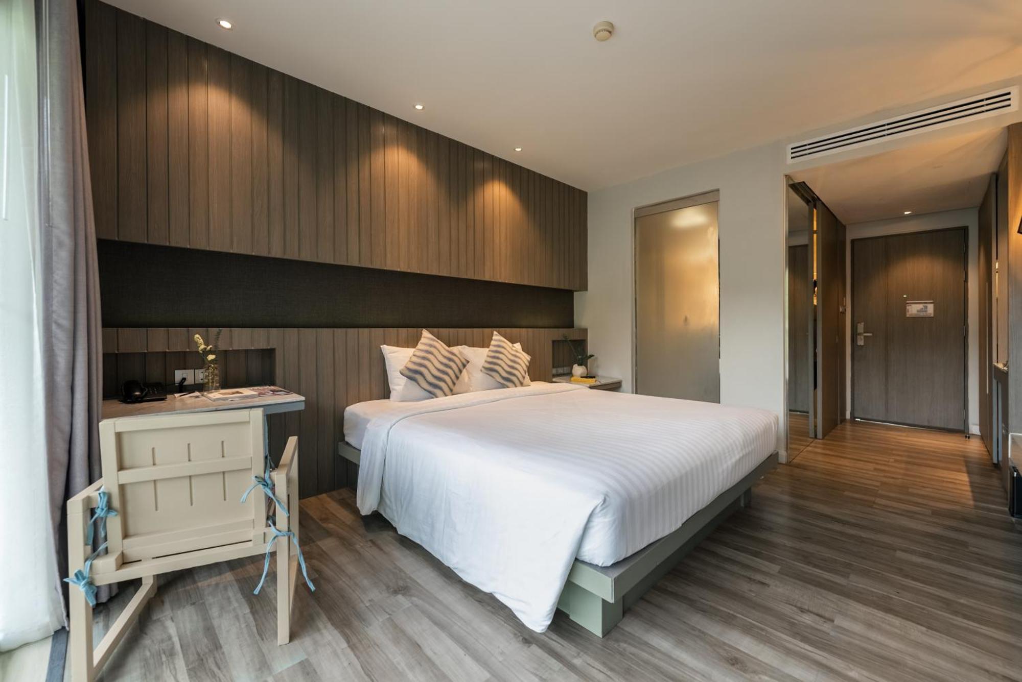 Hotel Ikon Phuket - Sha Extra Plus Karon Exterior photo